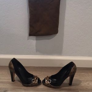 Gucci 6B Heels (barely wore)